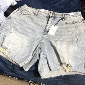 JUDY BLUE FIRST EVER DISTRESSED BOYFRIEND SHORTS!